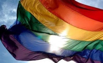 El orgullo; es complicado de dosificar y caracterizar, pero es sumamente necesario para sobrevivir a 10 intensos días de fiesta. Varios clubes y sitiales nocturnos de la ciudad de Madrid se preparan para recibir el mes de Julio el fastuoso festival del Orgullo Gay.