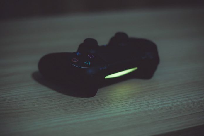 playstation-2617305_960_720 Invector