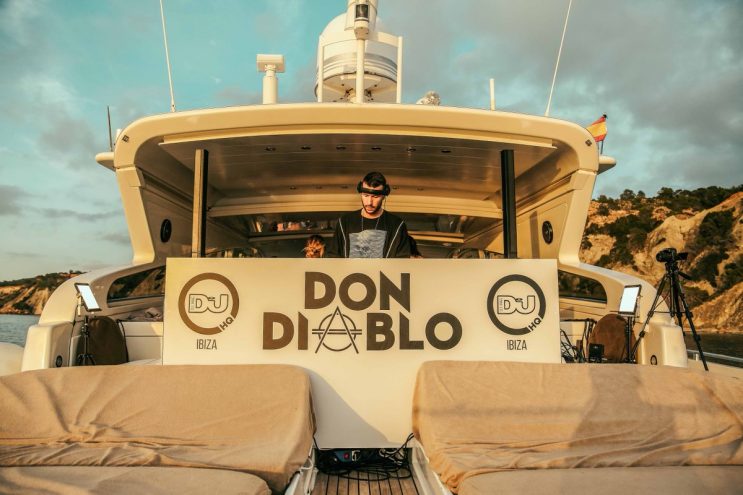 Don Diablo toco desde un crucero en Ibiza 