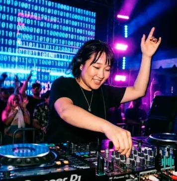 Cómo la tecnología y el código están transformando a los DJs en artistas completos